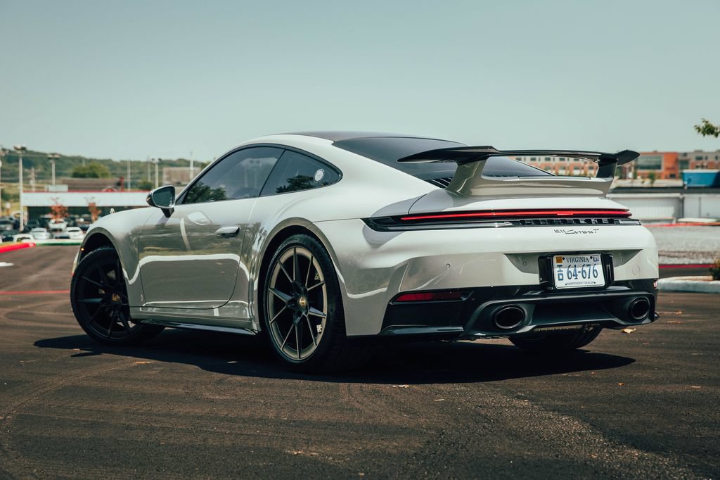 Used 2026 Porsche 911 Carrera T RWD image 5