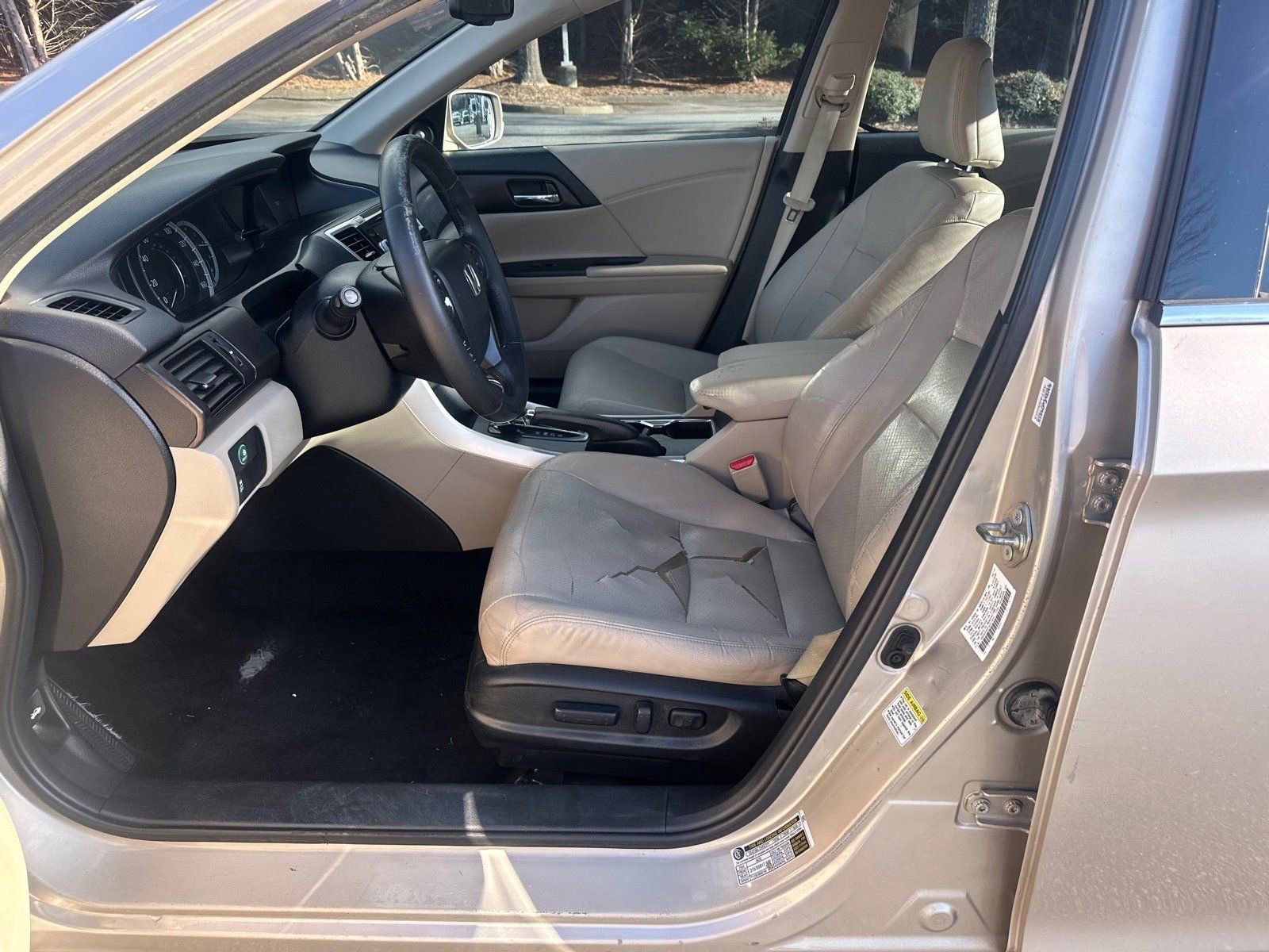 Used 2015 Honda Accord EX-L image 9