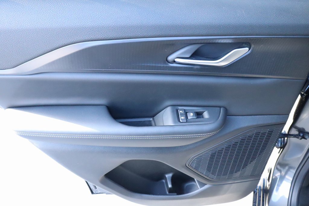 New 2025 Jeep Grand Cherokee Laredo w/ Luxury Tech Group I image 16