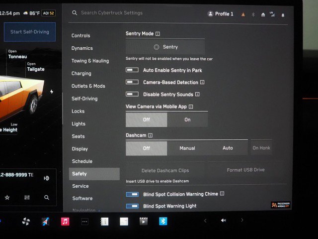 Used 2024 Tesla Cybertruck AWD Crew Cab image 37