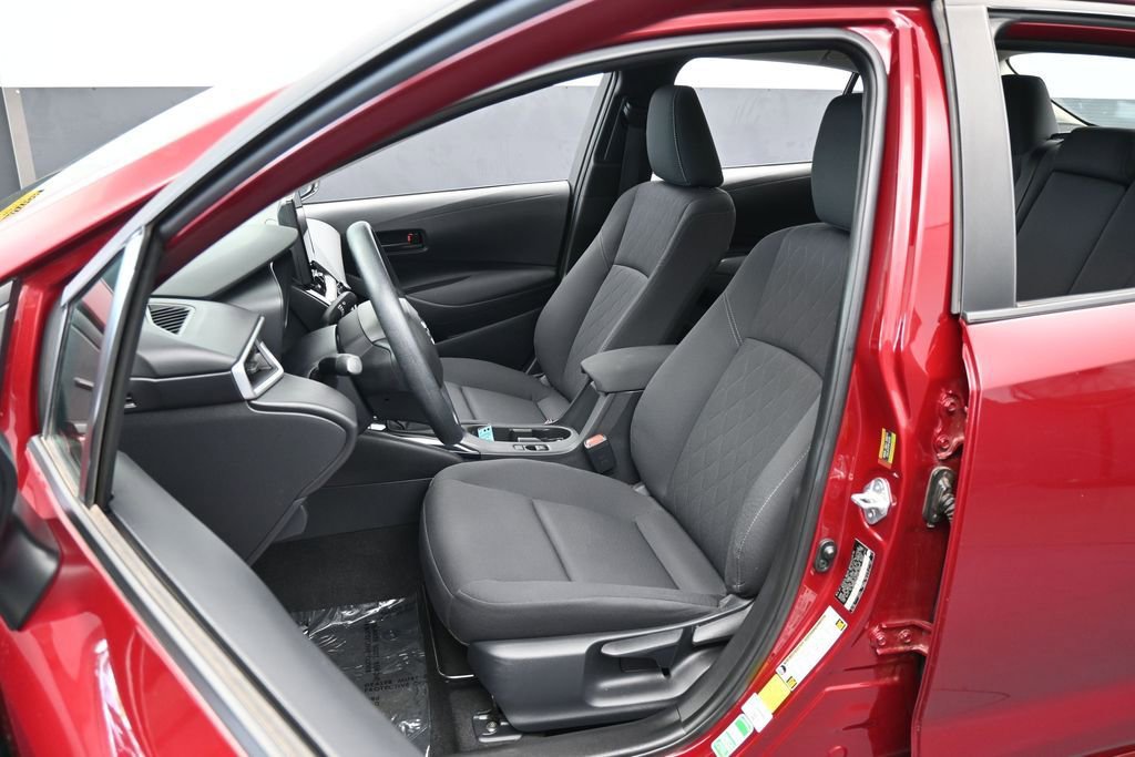 Used 2024 Toyota Corolla LE FWD image 10