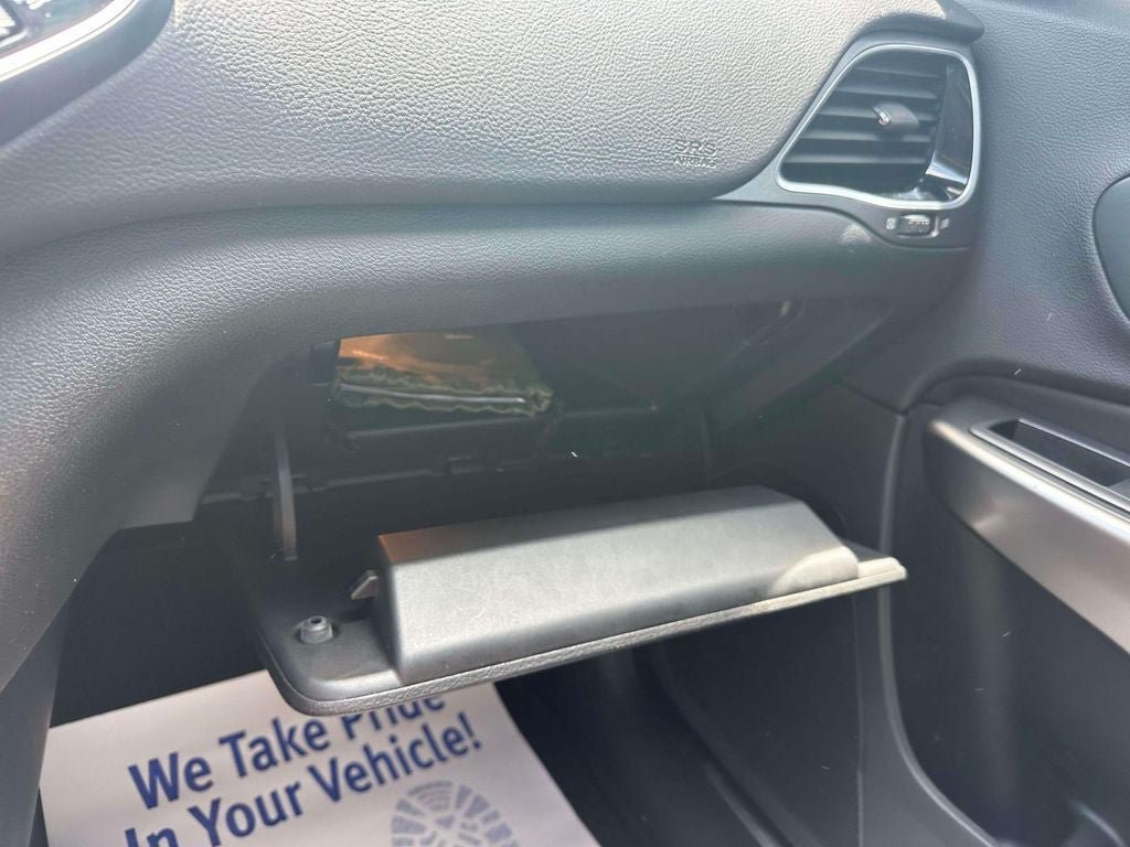 Used 2019 Jeep Cherokee Limited AWD/4WD image 36