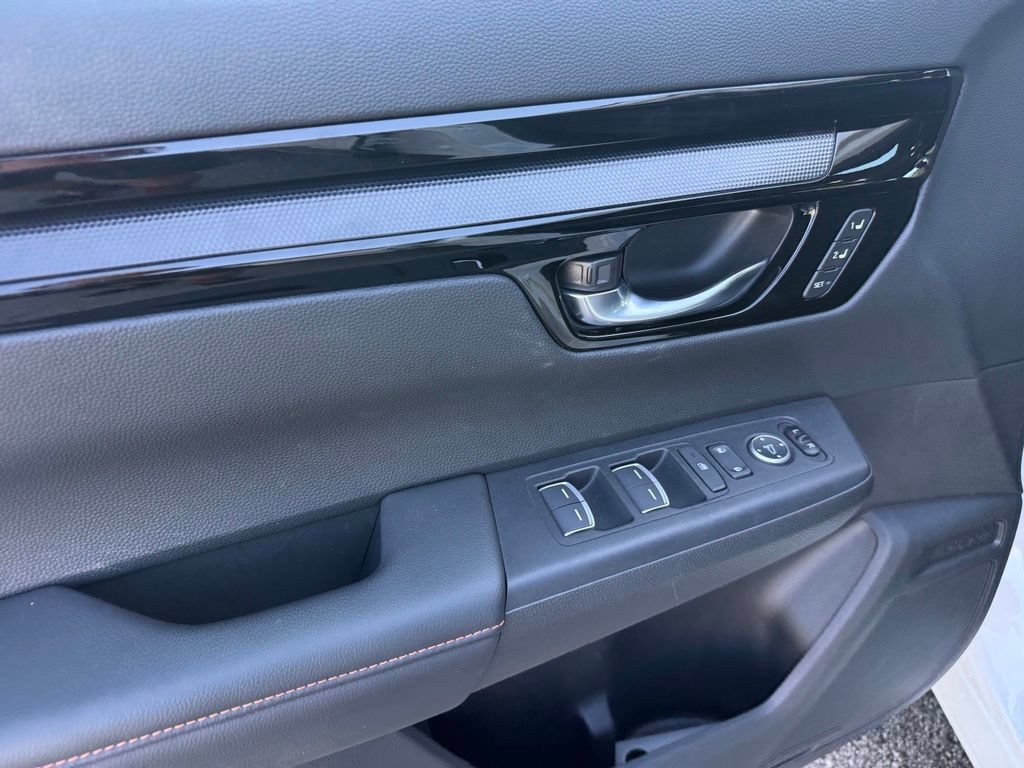 Used 2025 Honda CR-V Sport Touring image 14