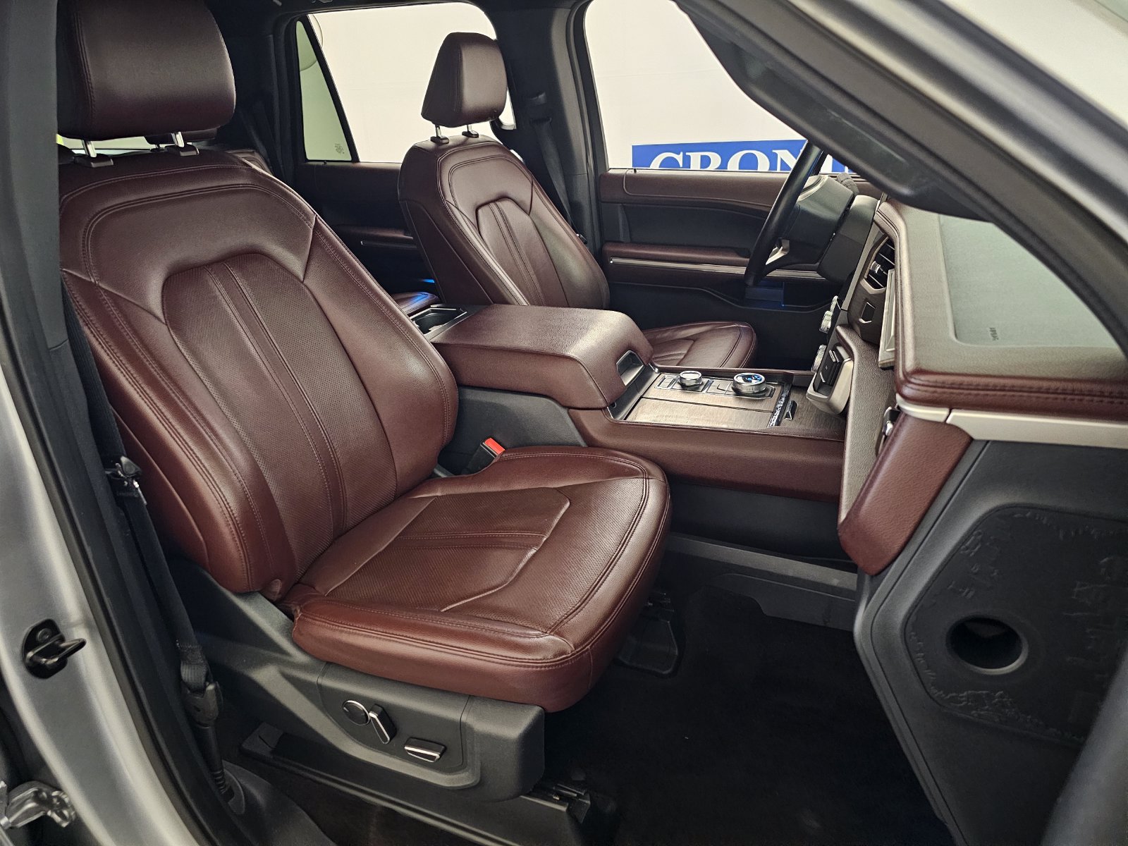 Used 2022 Ford Expedition Max Limited AWD/4WD image 24