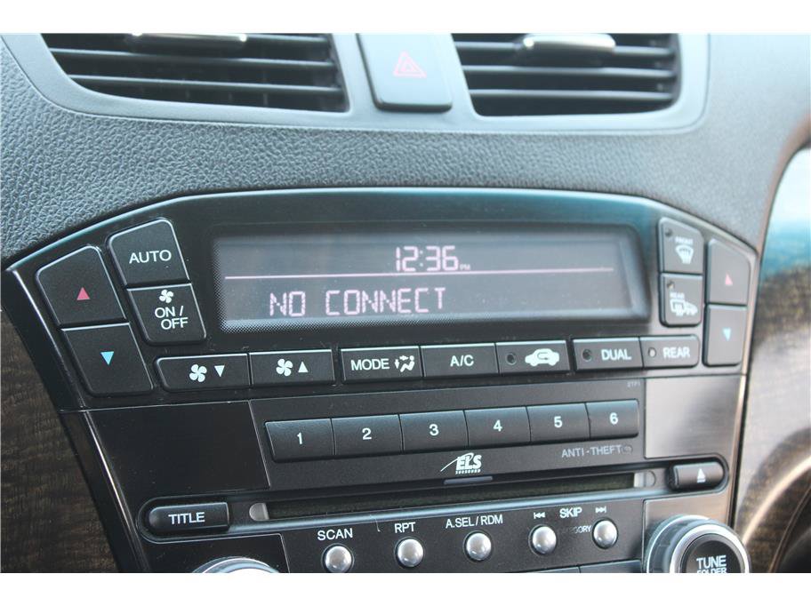 Used 2013 Acura MDX w/ Technology & Entertainment AWD/4WD image 29