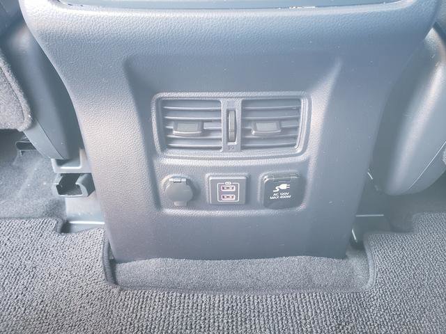 Certified 2024 Nissan Titan SV w/ SV Convenience Package image 14