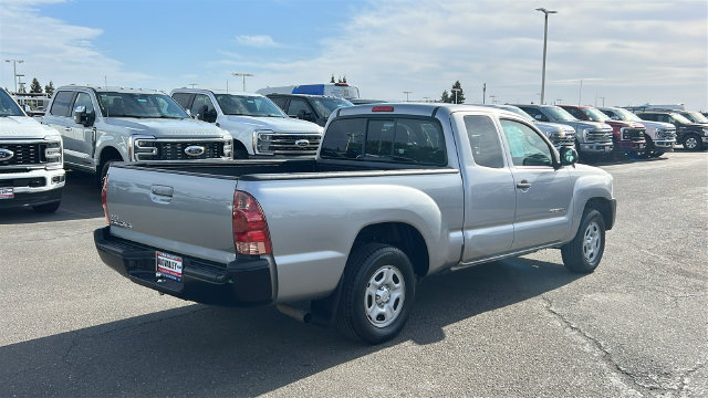 Used 2014 Toyota Tacoma 2WD Access Cab w/ Convenience Package image 3