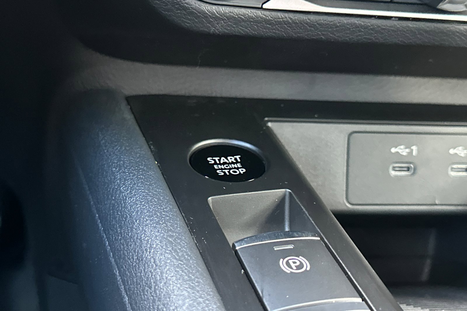 New 2026 Nissan Kicks S image 18