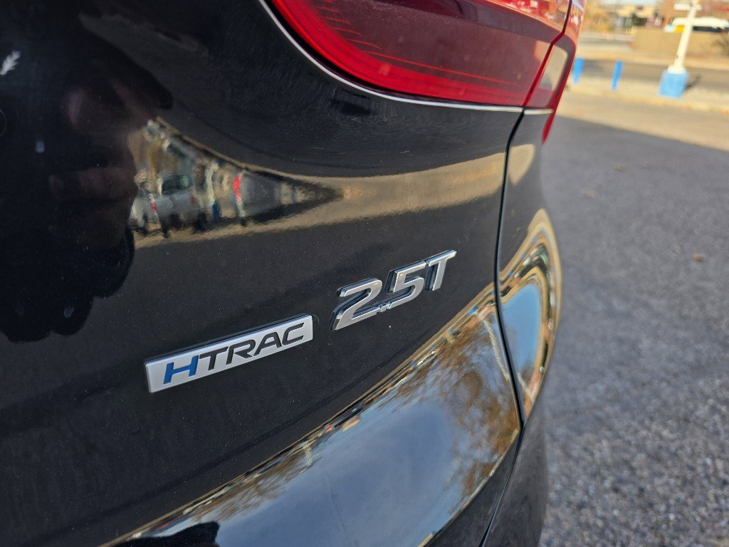 Used 2023 Hyundai Santa Fe Calligraphy image 10