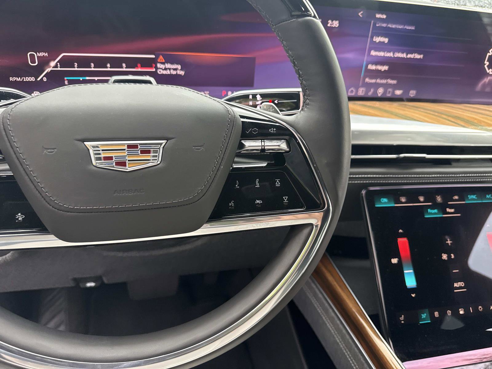 Used 2025 Cadillac Escalade Sport Platinum image 32