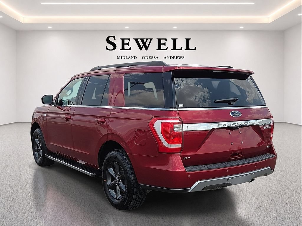 Used 2019 Ford Expedition XLT w/ Equipment Group 202A AWD/4WD image 3