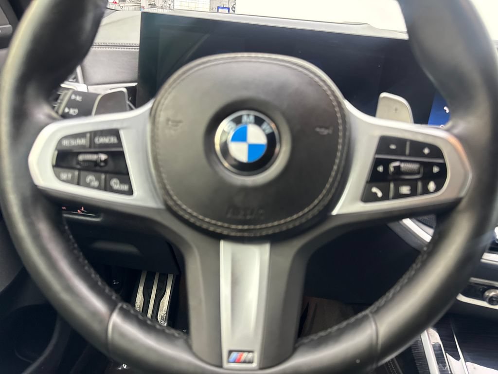 Used 2023 BMW X7 xDrive40i w/ M Sport Package AWD/4WD image 62