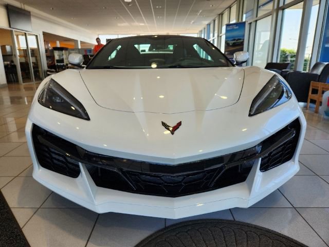 Used 2023 Chevrolet Corvette Z06 image 2