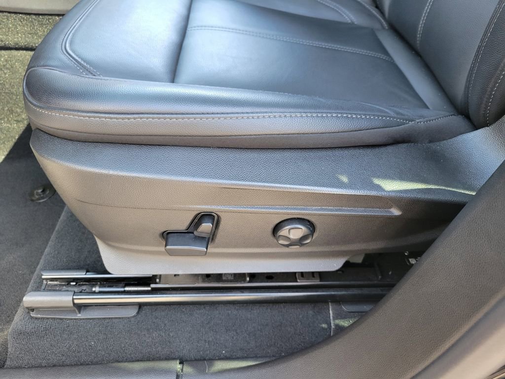 Used 2024 Alfa Romeo Stelvio Sprint image 17