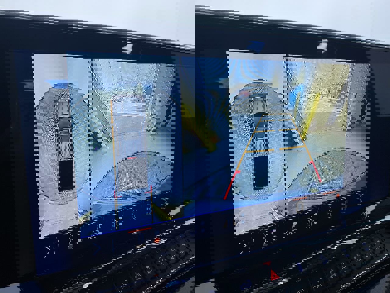 Certified 2025 Chevrolet Silverado 1500 ZR2 w/ Technology Package image 7