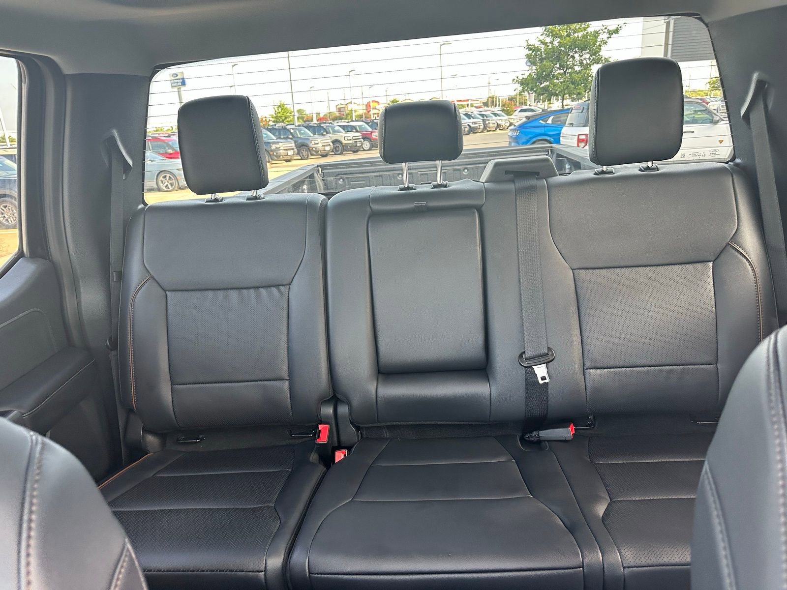 New 2025 Ford F350 Lariat w/ FX4 Off-Road Package image 30