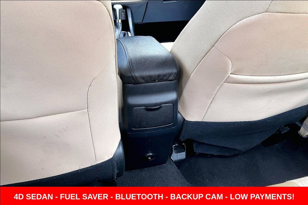 Used 2017 Toyota Corolla LE image 10
