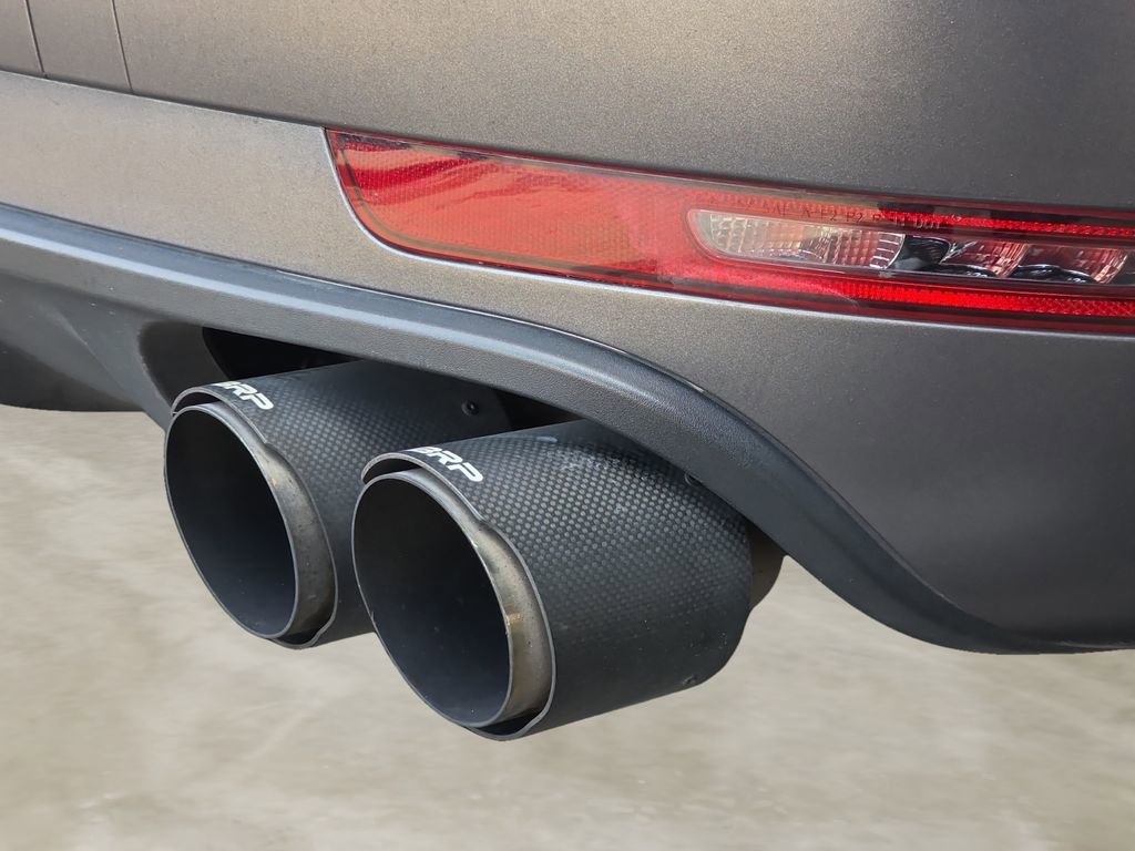 Used 2015 Porsche Macan Turbo image 18