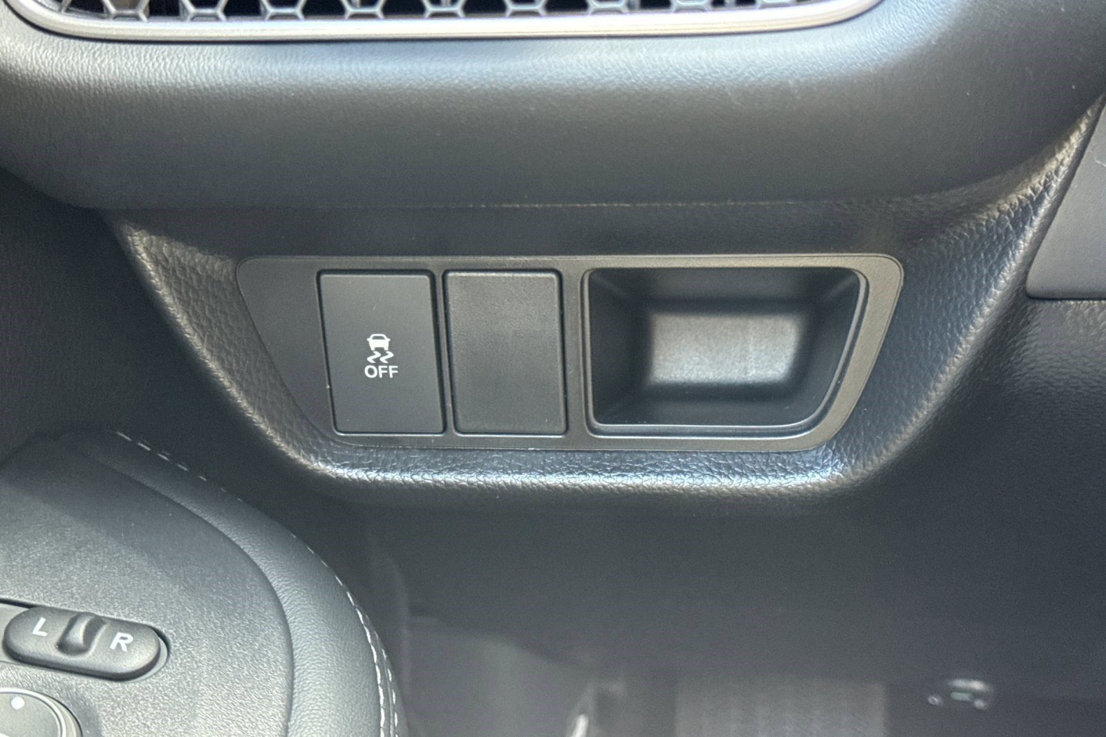 New 2026 Honda HR-V EX-L image 19