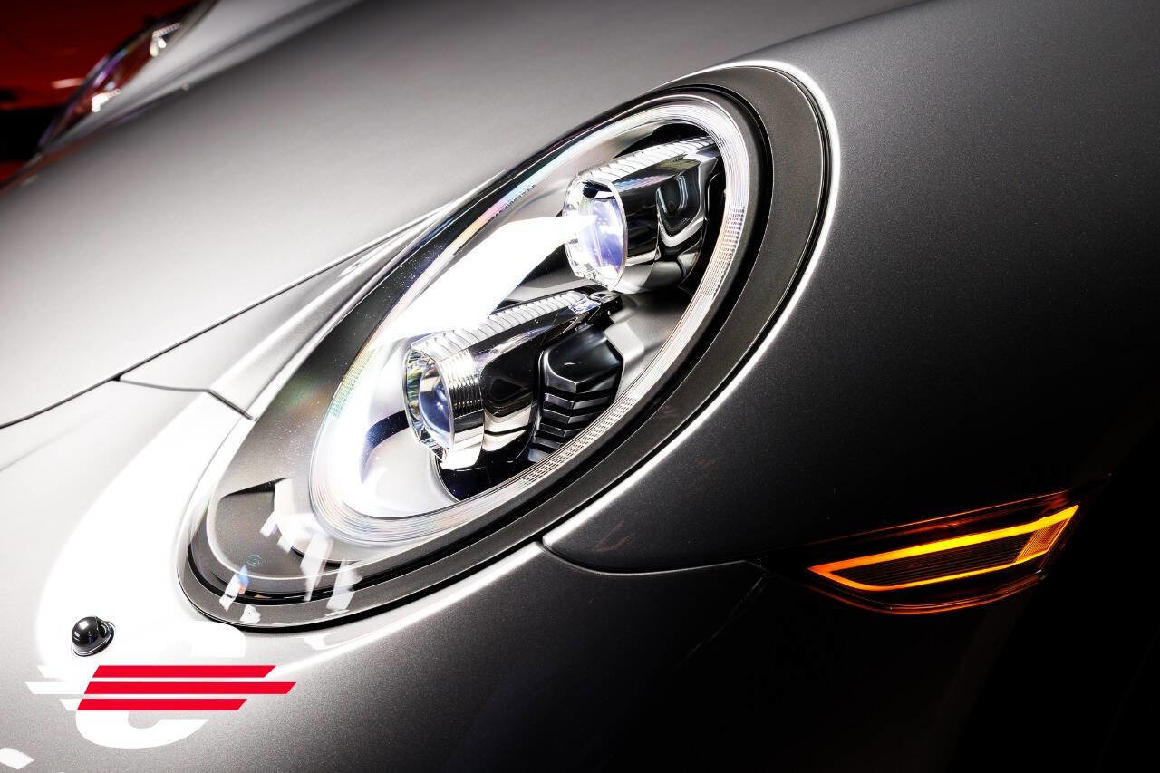 Used 2017 Porsche 911 Carrera 4S image 13