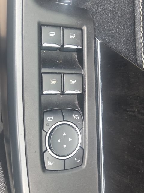 Used 2022 Ford F150 Lariat w/ Equipment Group 502A High AWD/4WD image 22