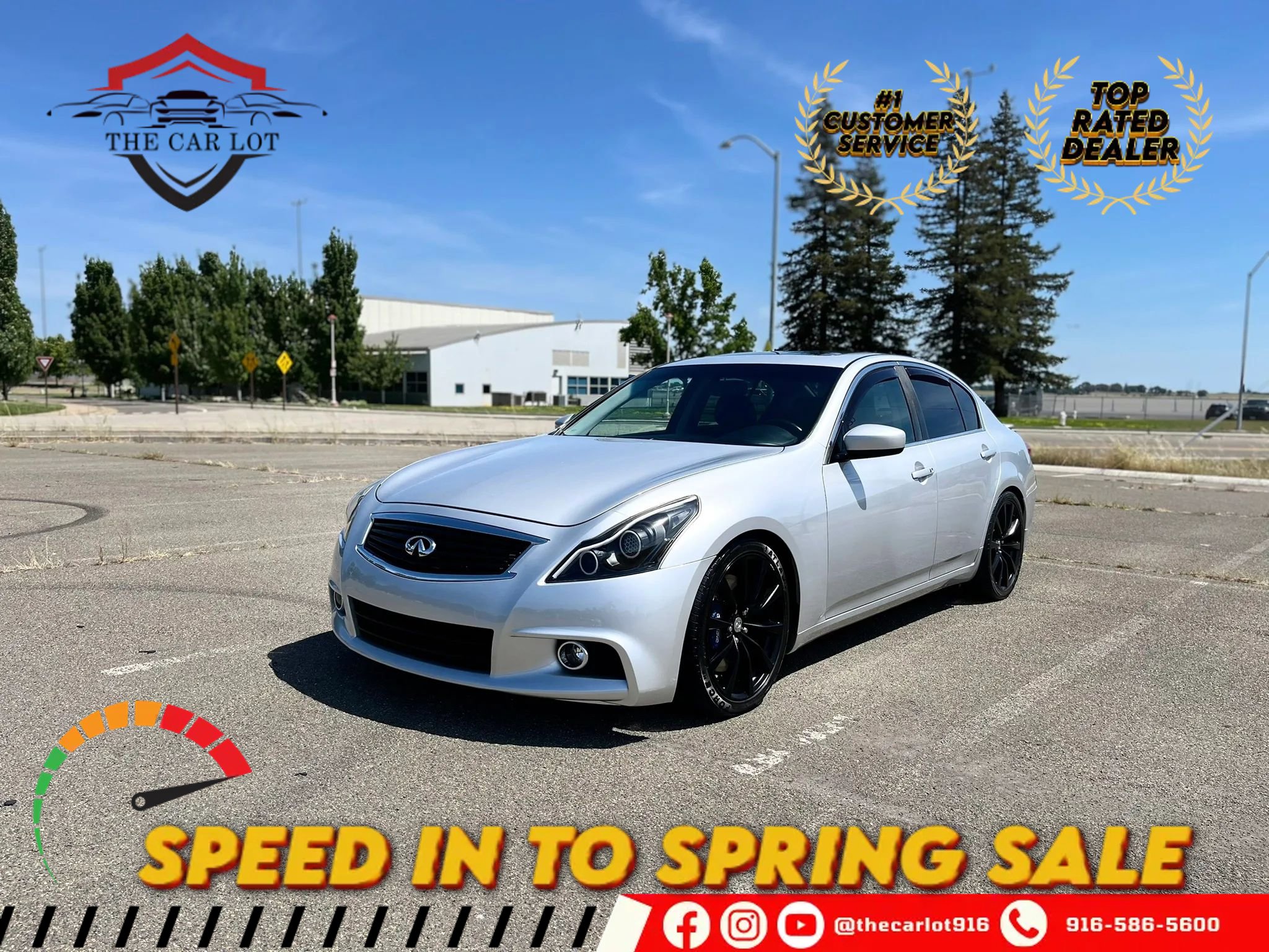 Used 2015 INFINITI Q40 w/ Navigation Package RWD image 1