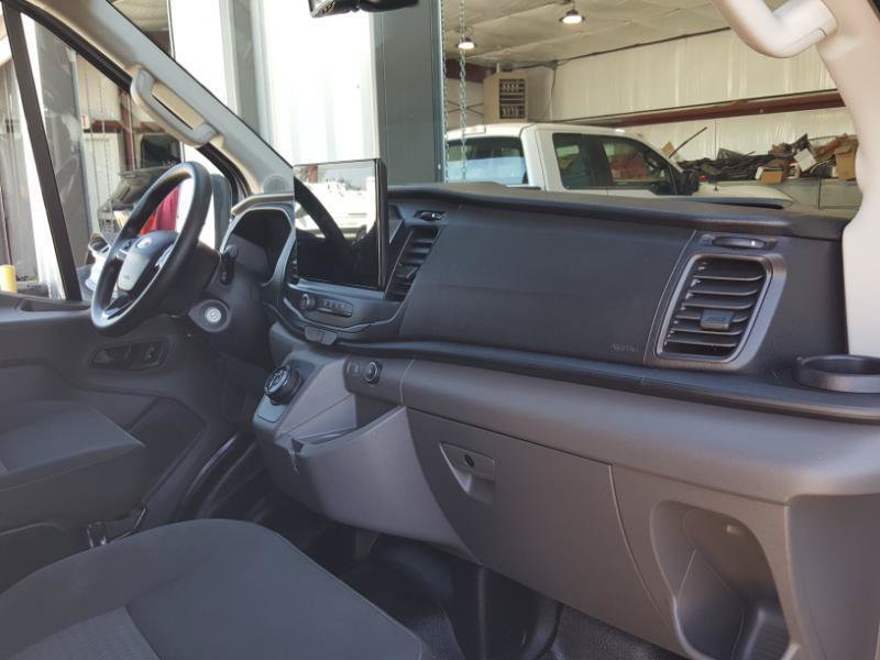 Used 2022 Ford E-Transit 148 High Roof Extended RWD image 14