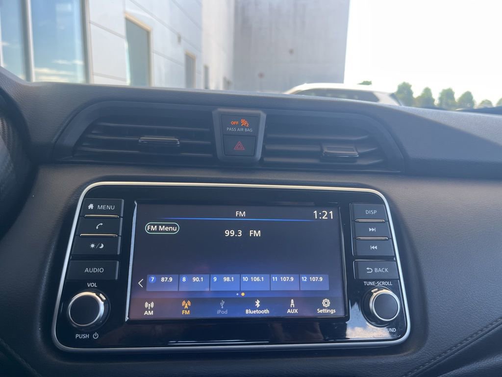 Used 2024 Nissan Versa S w/ Trunk Package image 15