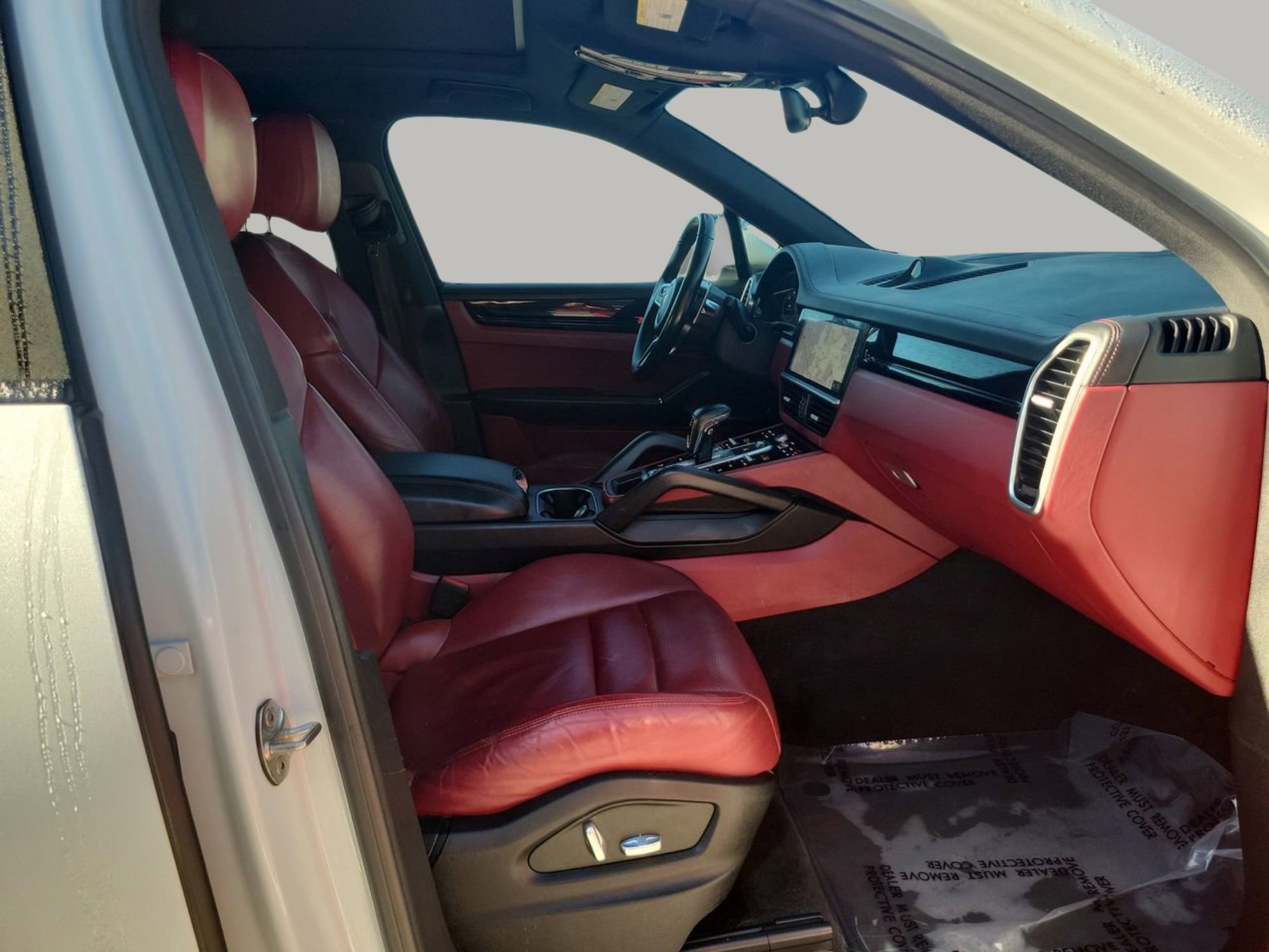 Used 2019 Porsche Cayenne image 12