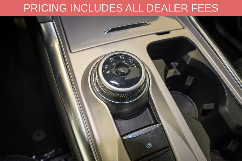 Used 2022 Ford Explorer XLT w/ Equipment Group 202A RWD image 17