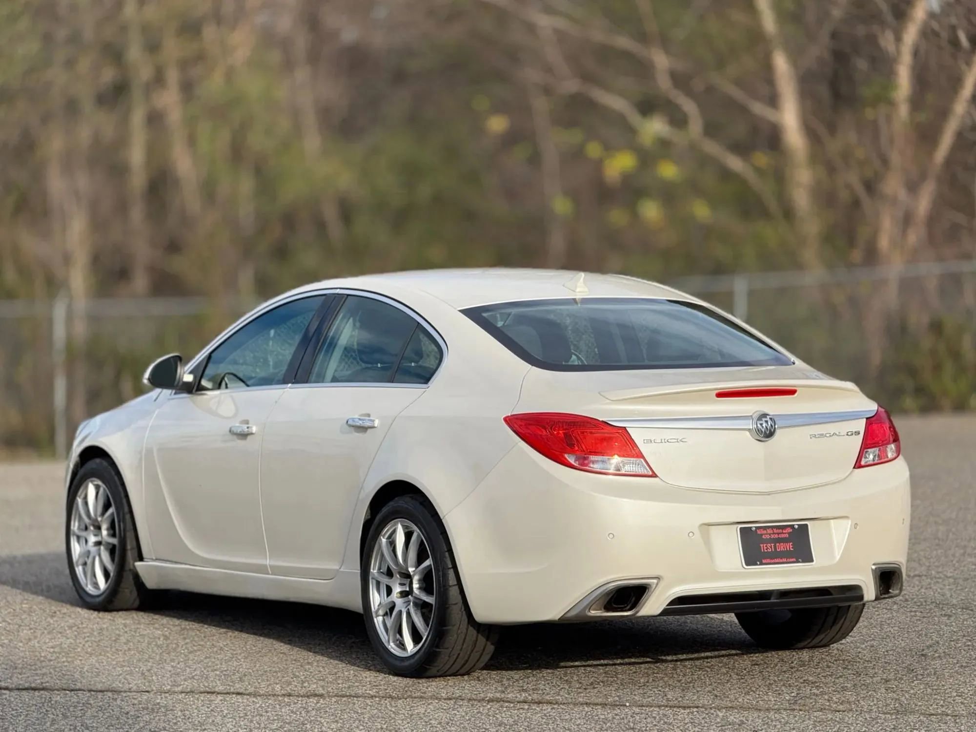Used 2013 Buick Regal GS FWD image 10