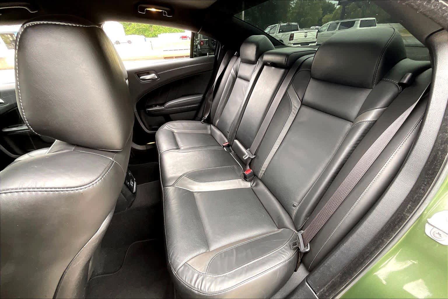 Used 2022 Dodge Charger SXT w/ Plus Group RWD image 19