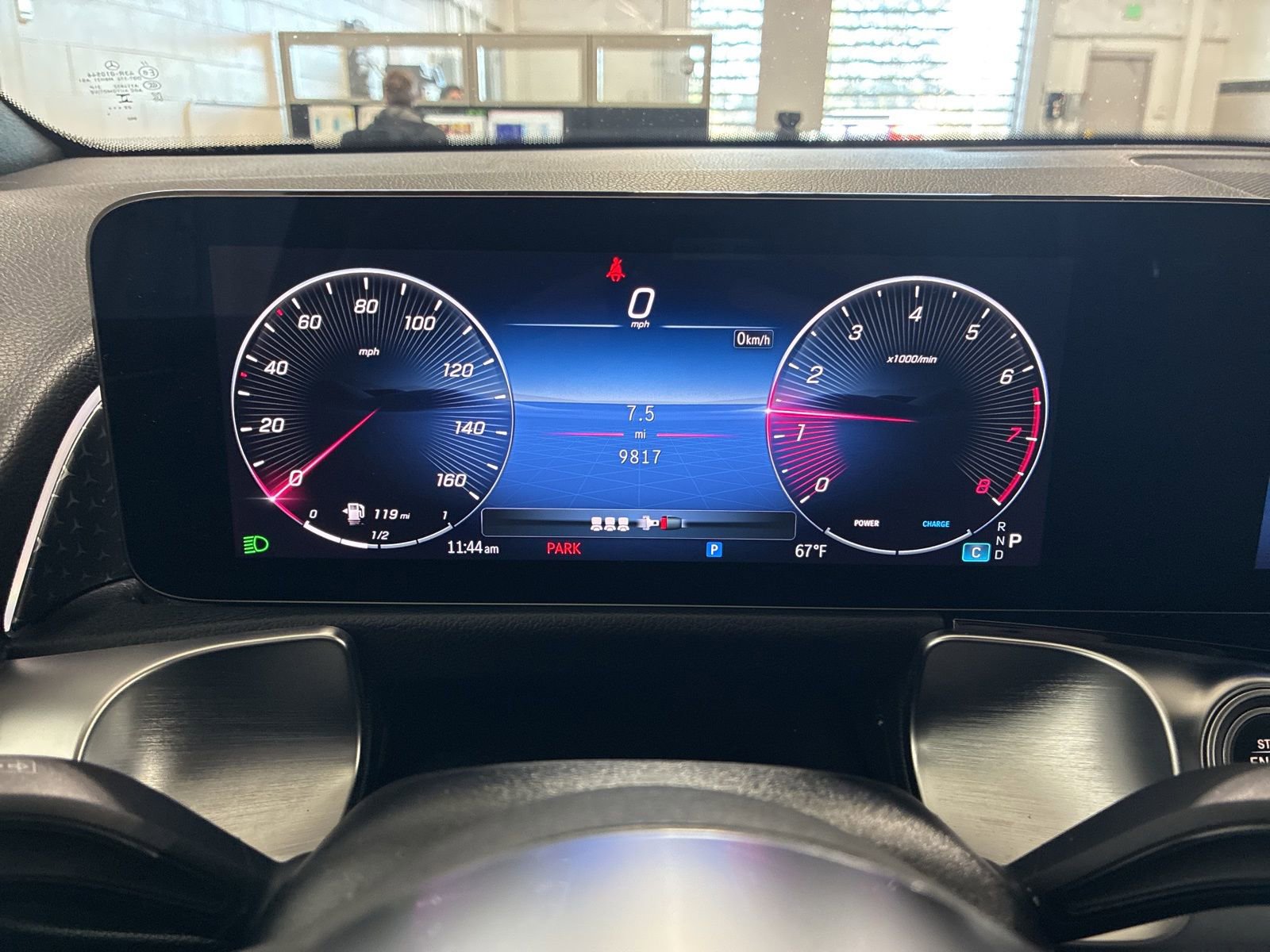 Used 2024 Mercedes-Benz GLB 250 4MATIC image 19