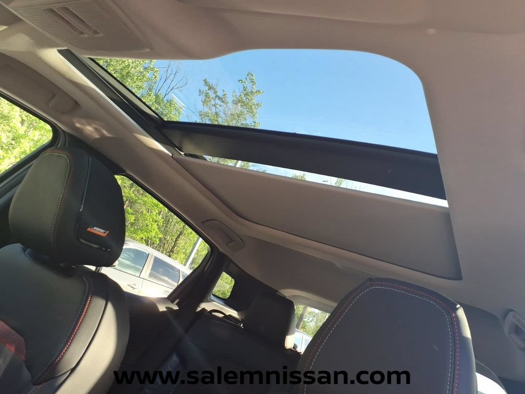 New 2026 Nissan Kicks SR AWD/4WD image 10