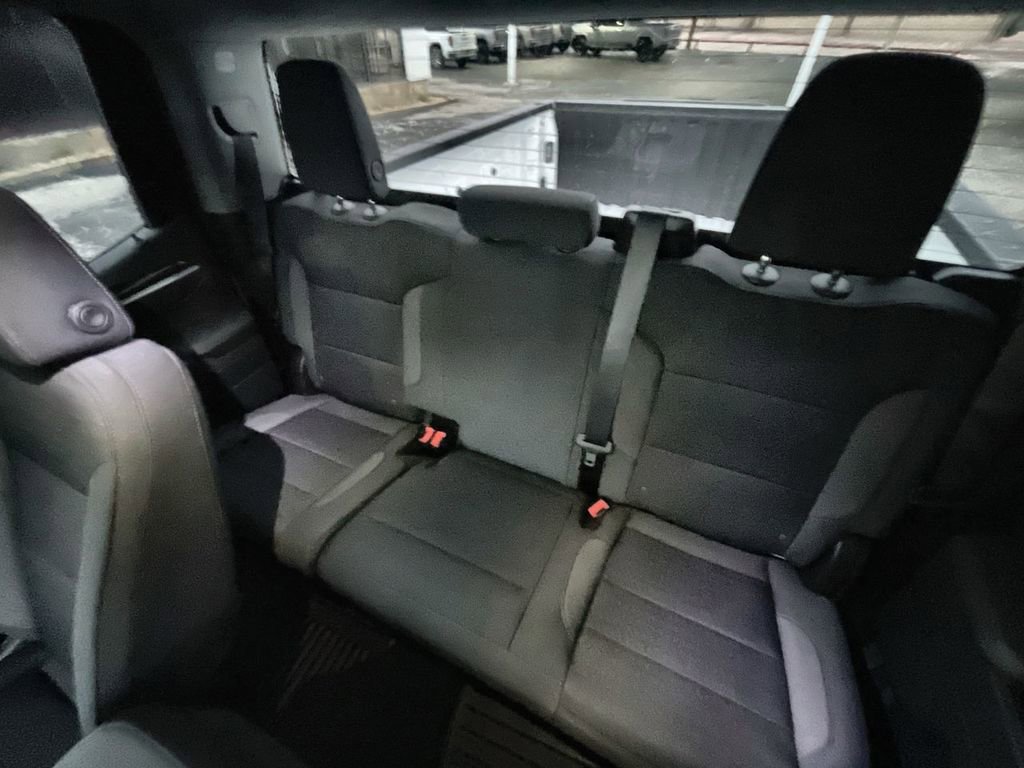 New 2025 GMC Sierra 1500 Elevation image 33