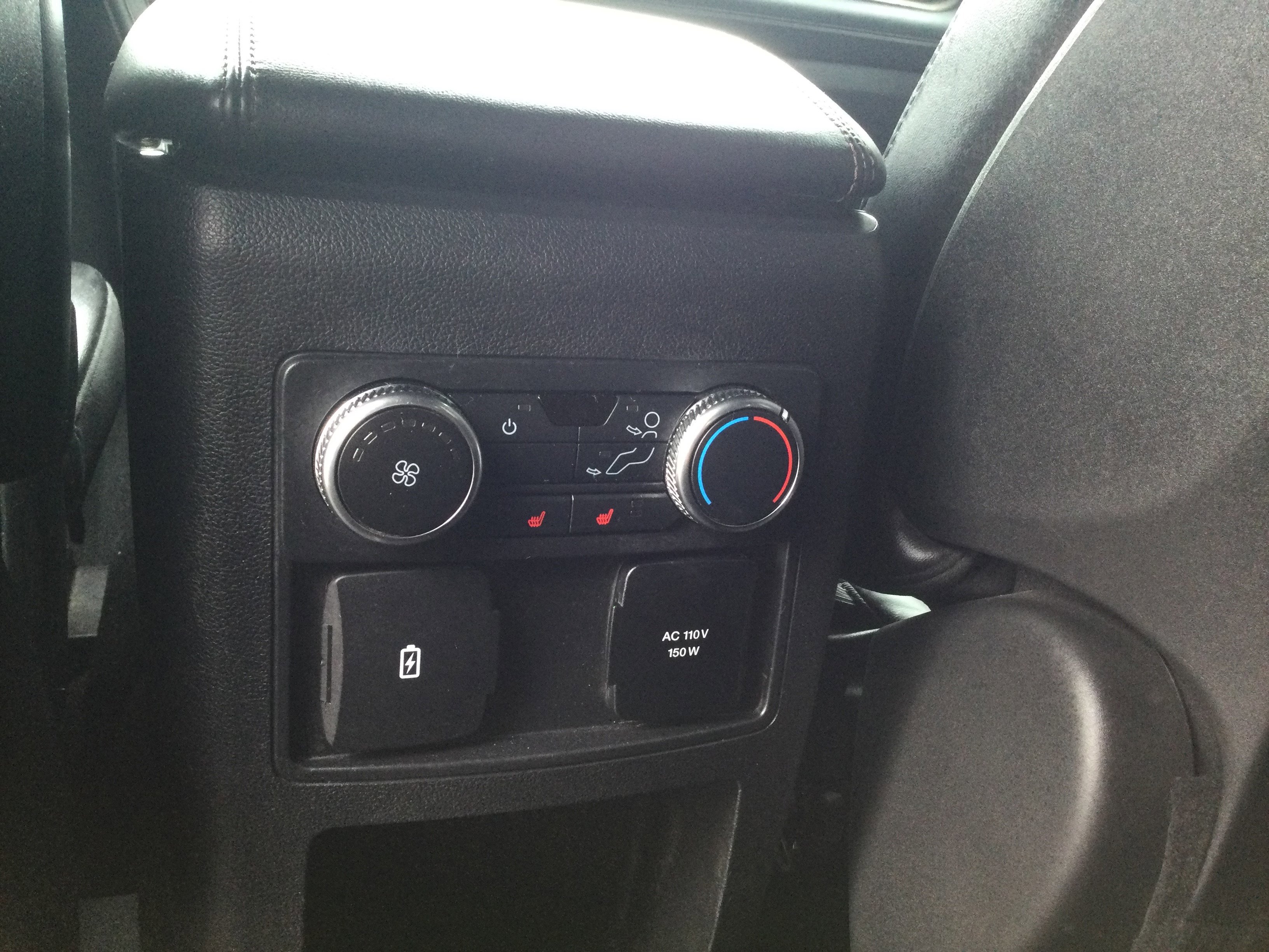 Used 2020 Ford Explorer Platinum image 9