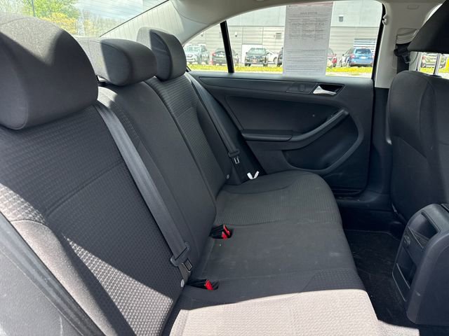 Used 2016 Volkswagen Jetta S image 14
