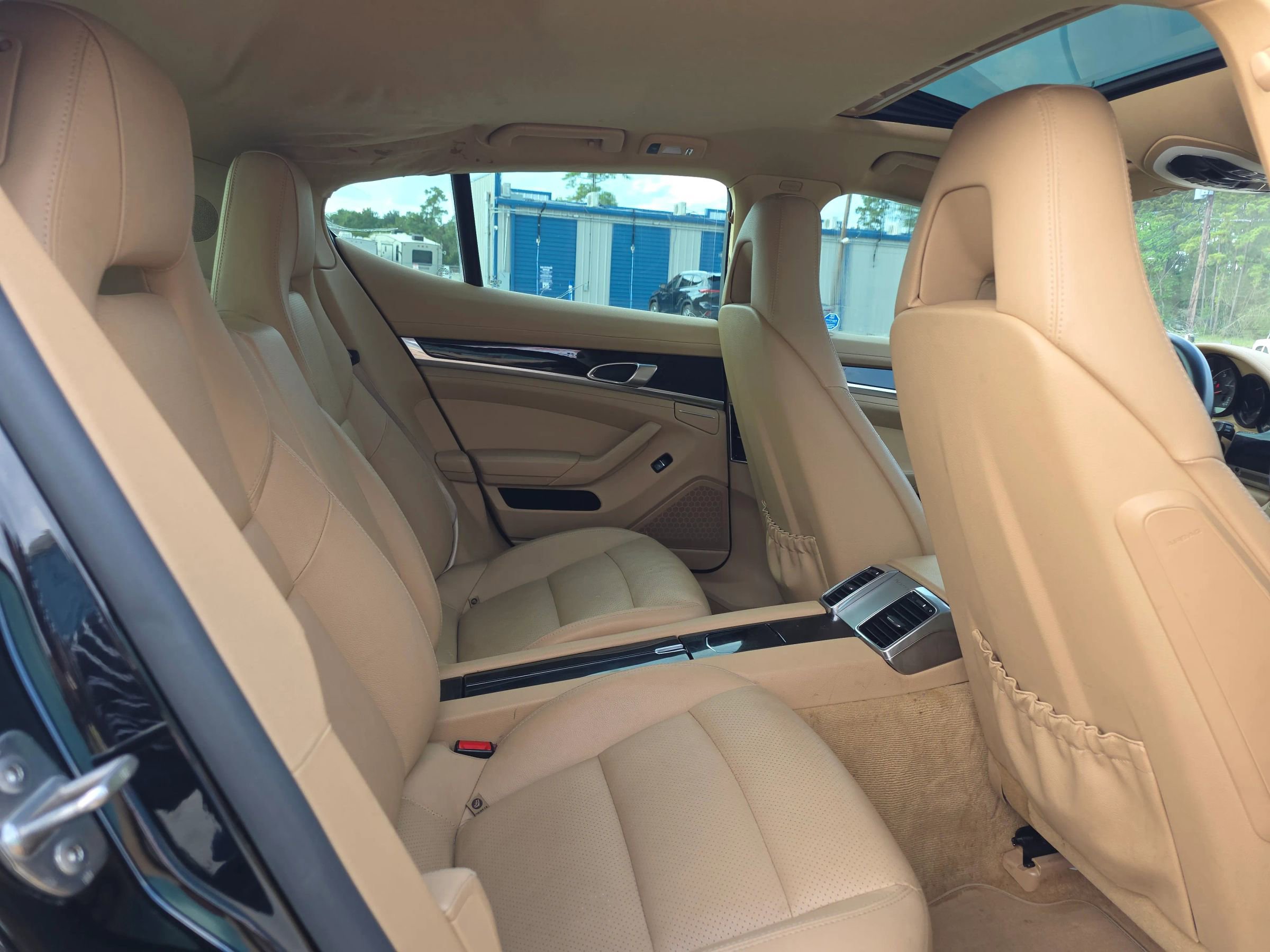 Used 2015 Porsche Panamera 4 image 22