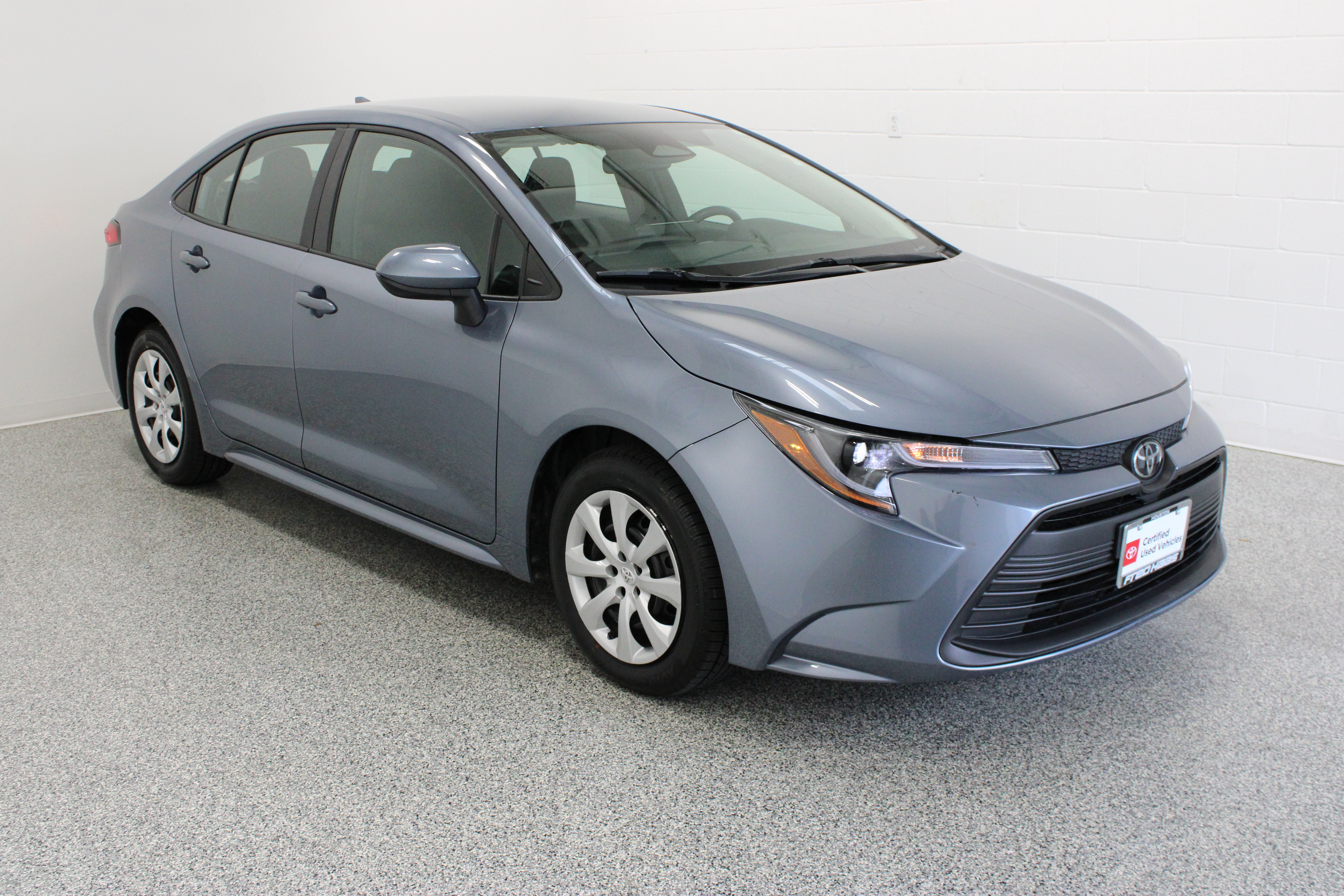 Certified 2026 Toyota Corolla LE FWD image 4