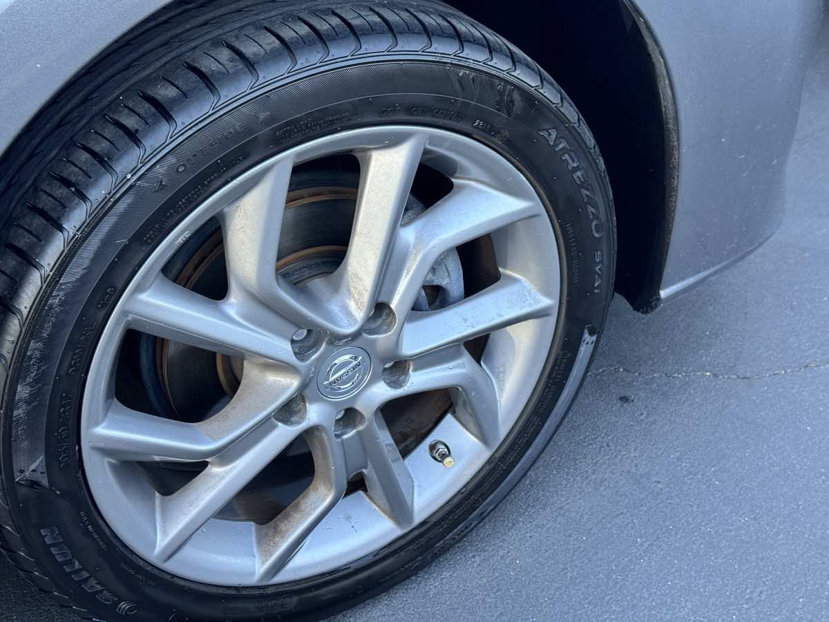 Used 2015 Nissan Sentra SR FWD image 18