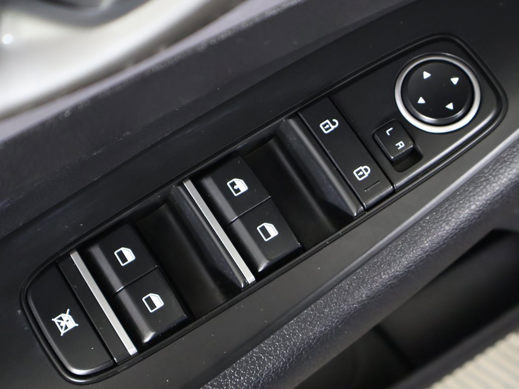 Used 2022 Kia Forte LXS w/ LXS Technology Package image 35