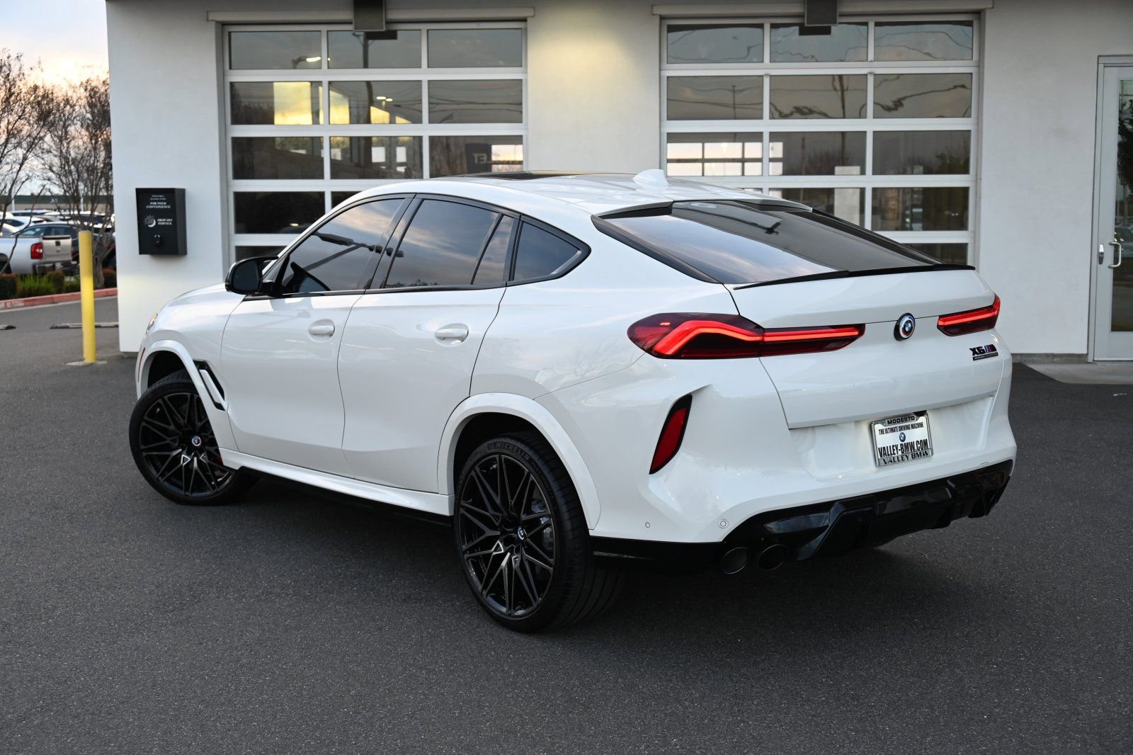 Certified 2023 BMW X6 M w/ Competition Package image 4