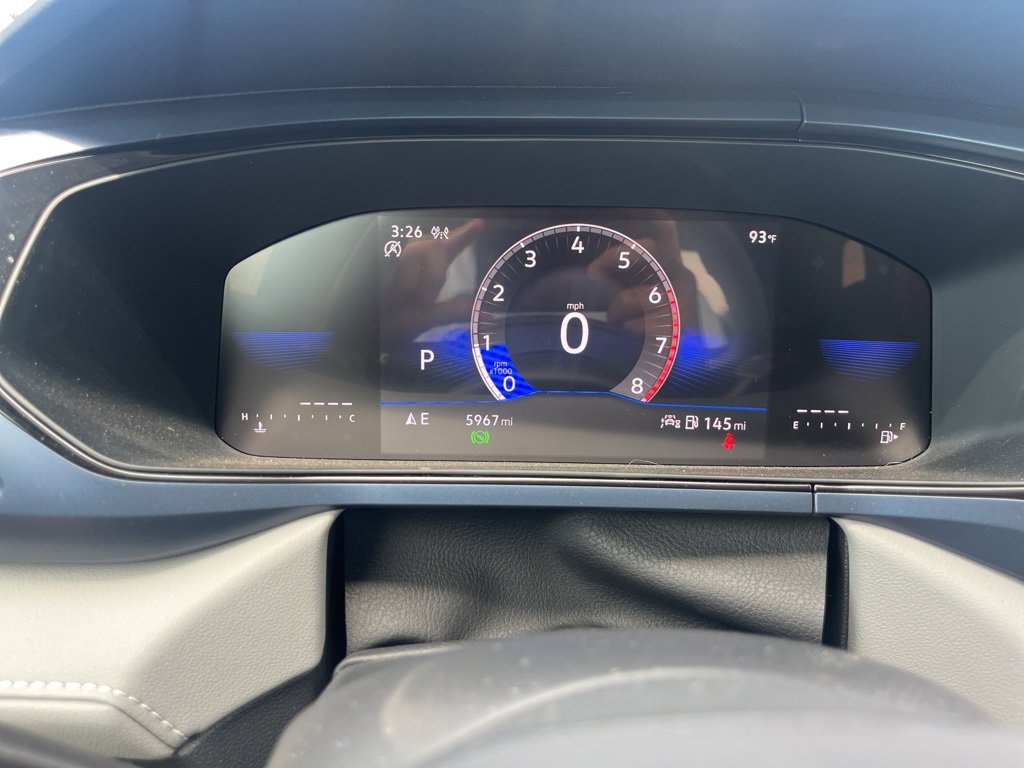 Used 2024 Volkswagen Taos SE image 13