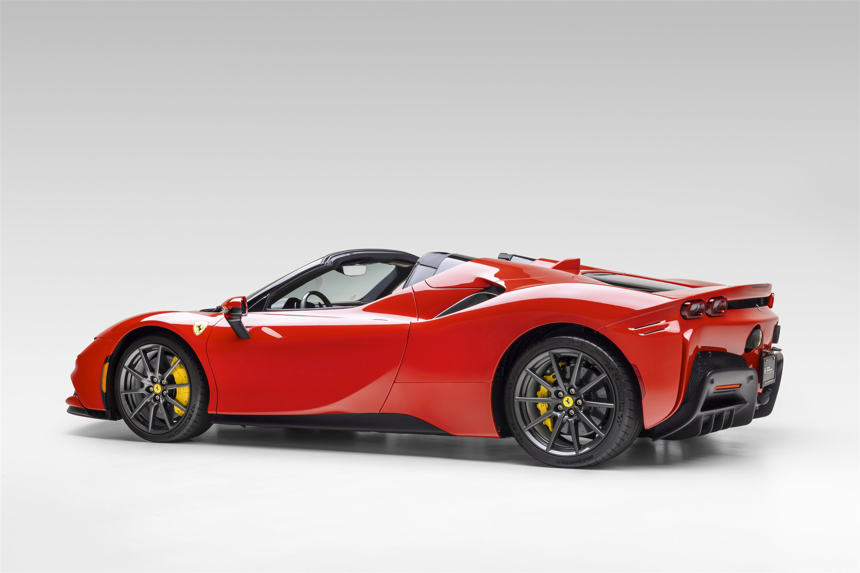 Certified 2025 Ferrari SF90 Spider AWD/4WD image 8