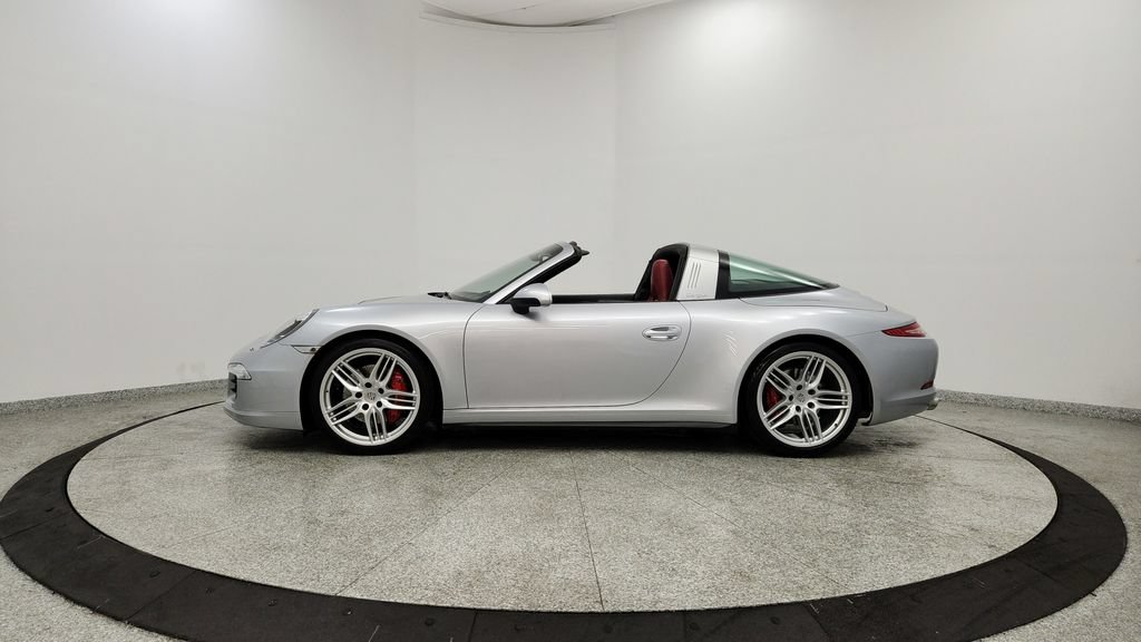 Used 2015 Porsche 911 Targa 4S AWD/4WD image 2
