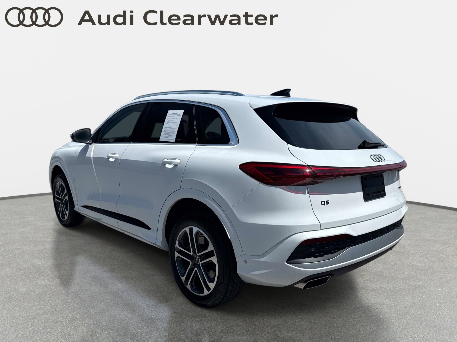 Used 2025 Audi Q5 Premium w/ Convenience Package AWD/4WD image 3