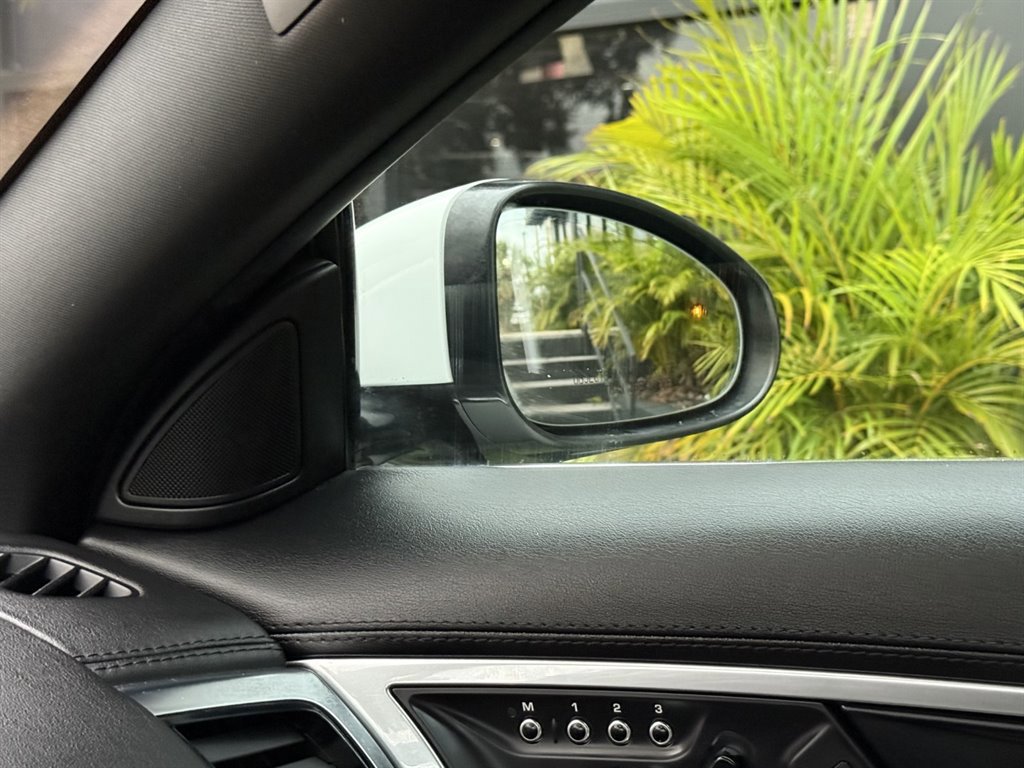 Used 2018 Jaguar F-TYPE Coupe image 29