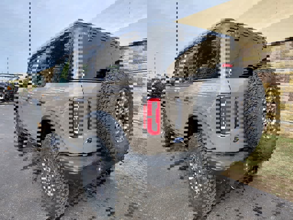 New 2025 Ford Bronco Badlands image 11