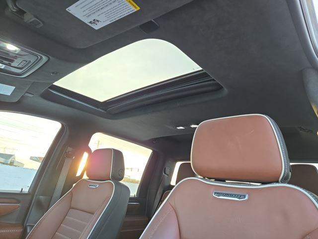 Used 2024 GMC Sierra 3500 Denali Ultimate image 31