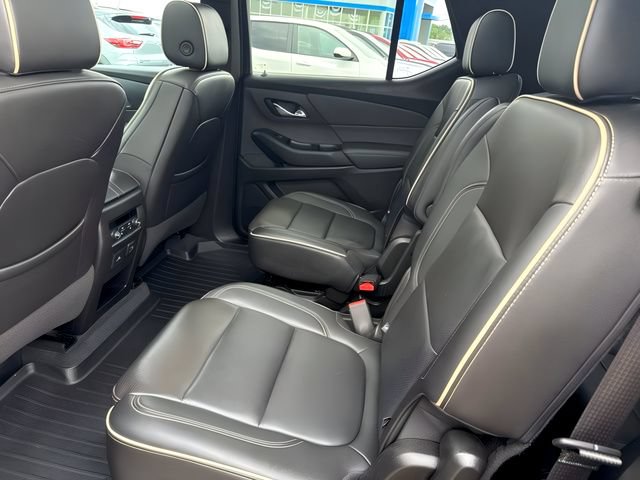 Used 2023 Chevrolet Traverse Premier AWD/4WD image 21